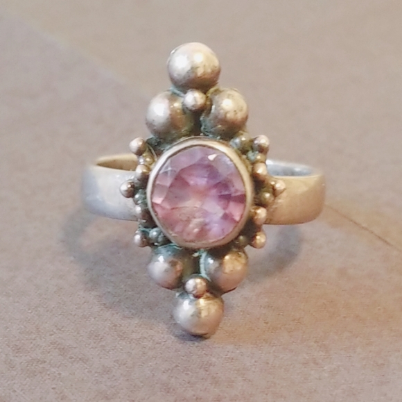925 Silver and Purple Amethyst ring. - Picture 3 of 5